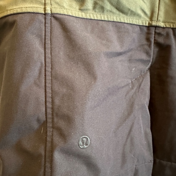 Lululemon Men's Black & Olive Green Blazer Jacket - Picture 6 of 6